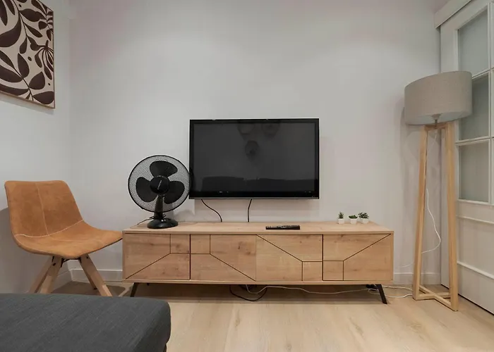 Appartement Reformado Con Encanto Junto A La Playa Zurriola, En Donostia -