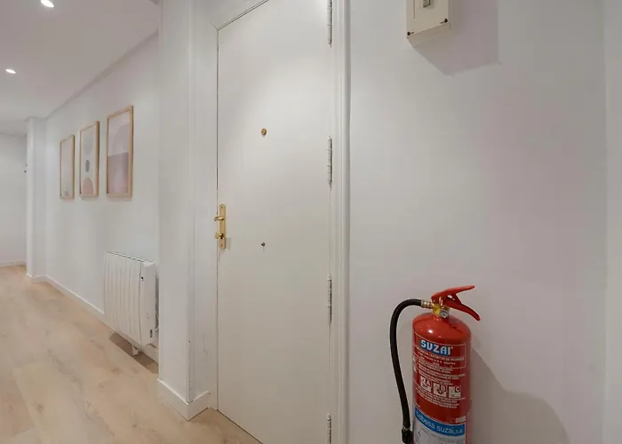 Appartement Reformado Con Encanto Junto A La Playa Zurriola, En Donostia - San Sebastian