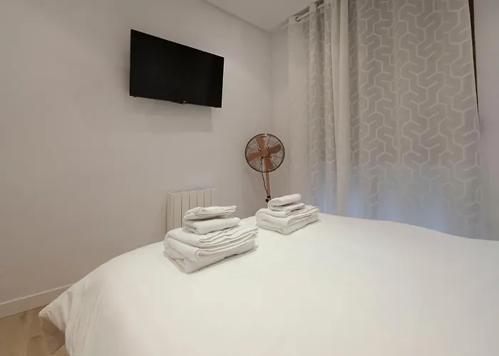 Reformado Con Encanto Junto A La Playa Zurriola, En Donostia - Appartement