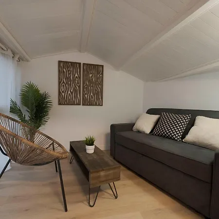 Apartamento Acogedor Frente A La Playa Zurriola En San Sebastián